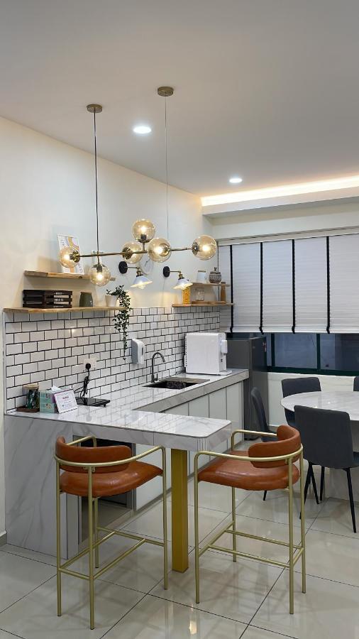 Gracious ~ Walking Distance To See, Shop And Eat 말라카 외부 사진